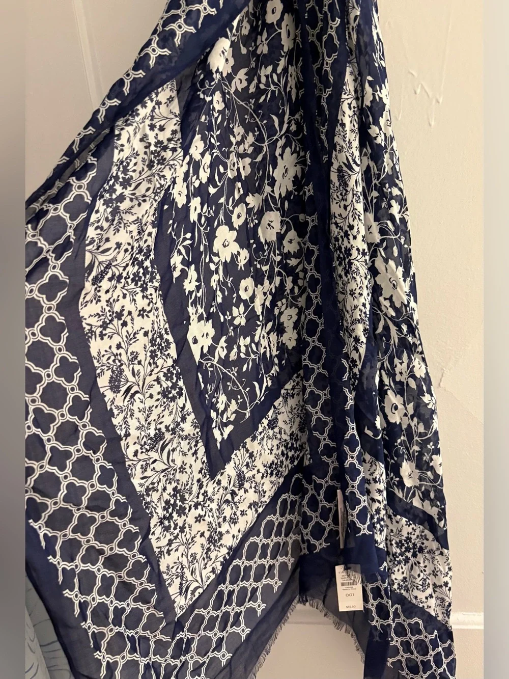 Talbots BOTANICAL FLORAL OBLONG SCARF NWT
